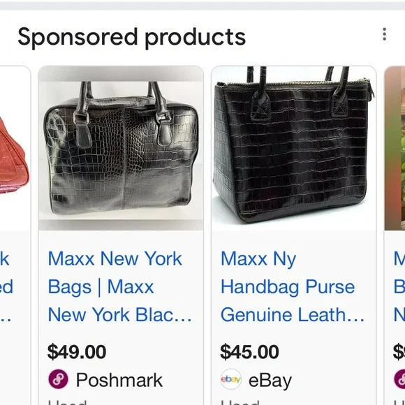 Elegant Black Croc-Embossed leather purse - Picture 12 of 15